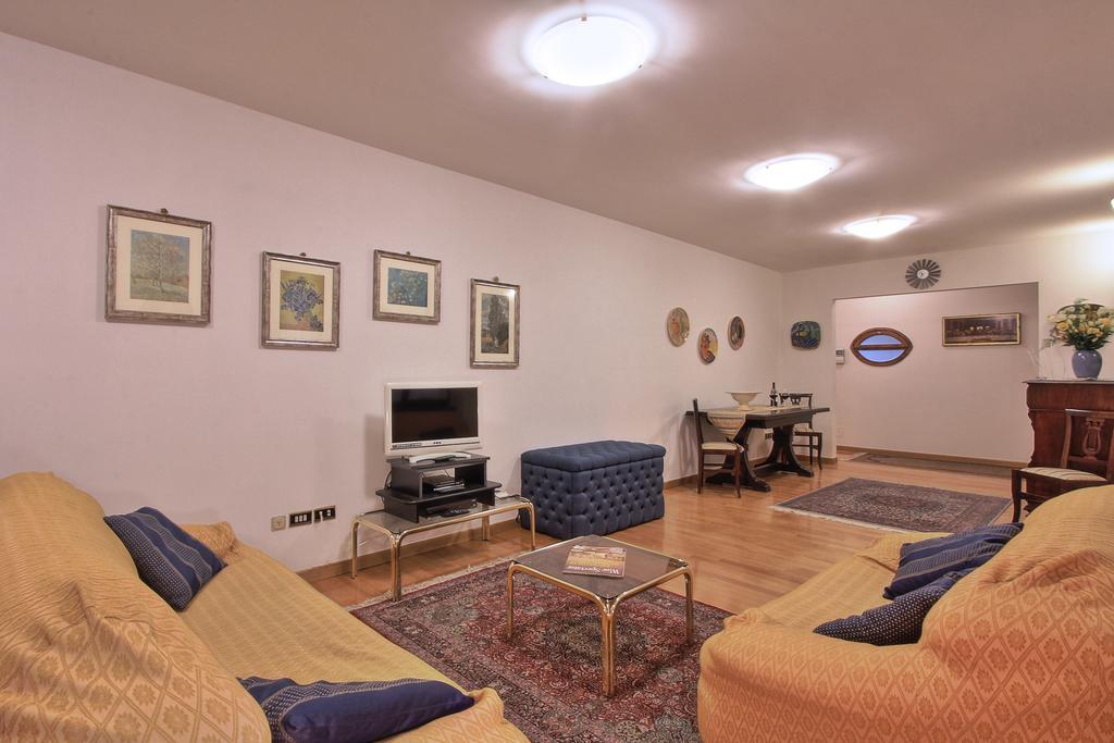 Florence Old Town Apartment Δωμάτιο φωτογραφία